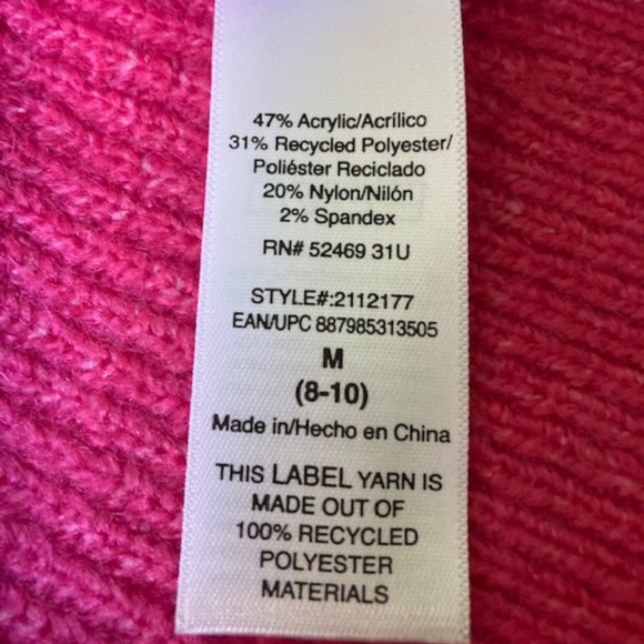 Fuchsia Turtleneck Sweater 🆕 - Picture 8 of 10